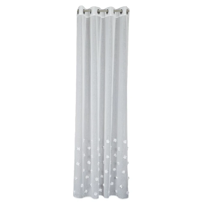 Jarné záclony na okách